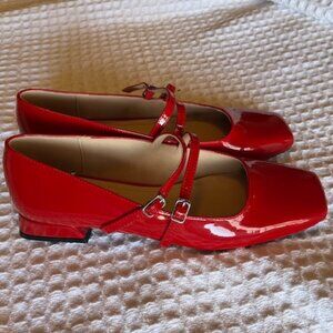 Journee Red Patent leather flat shoes size 8
